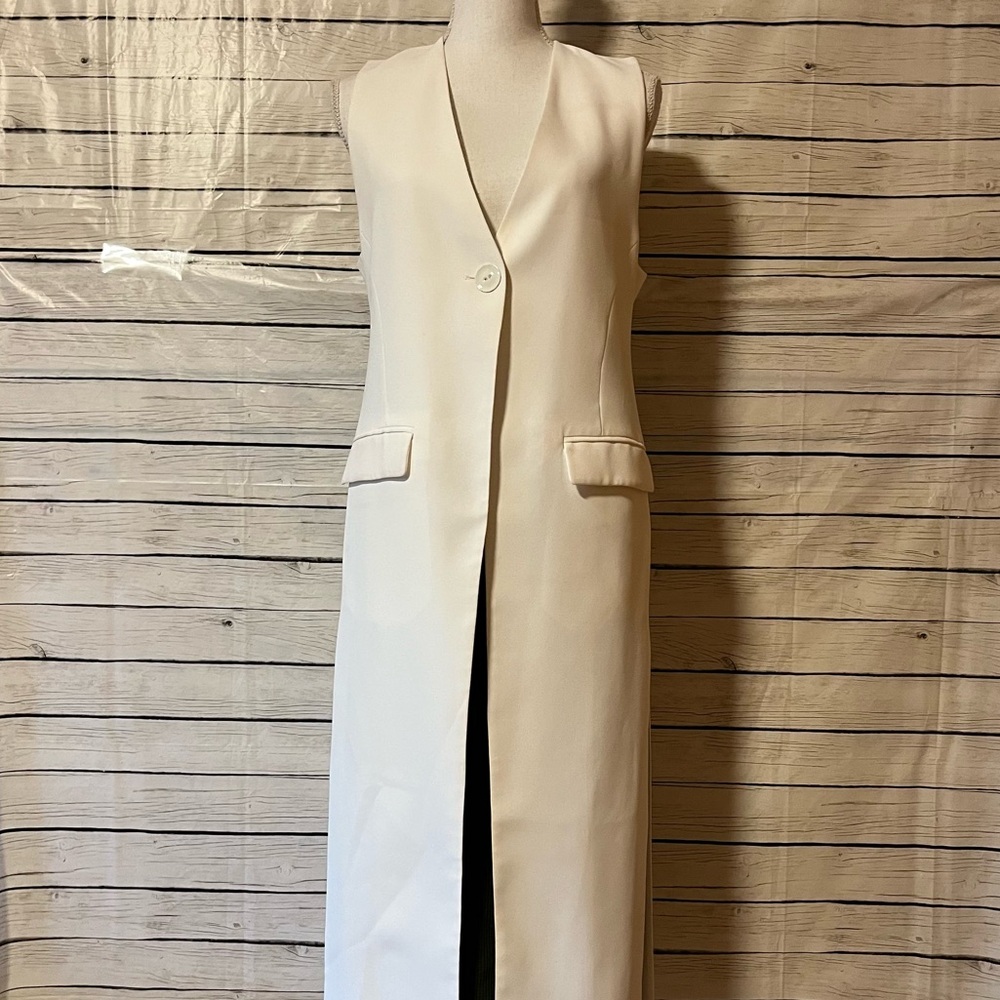 Zara Off-White Sleeveless Blazer Size Small